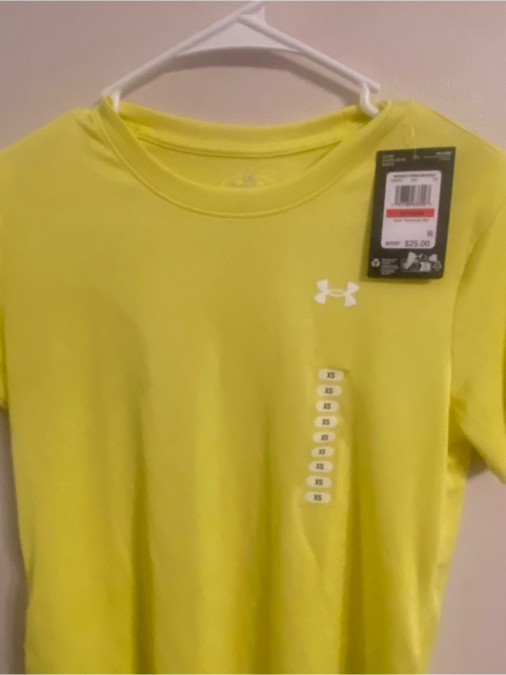 Under Armour women’s  Yellow Short-Sleeve Performance Tee